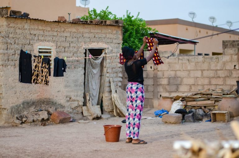 La Gestion de l’Hygiène Menstruelle en Zone Rurale : Un Défi à Relever